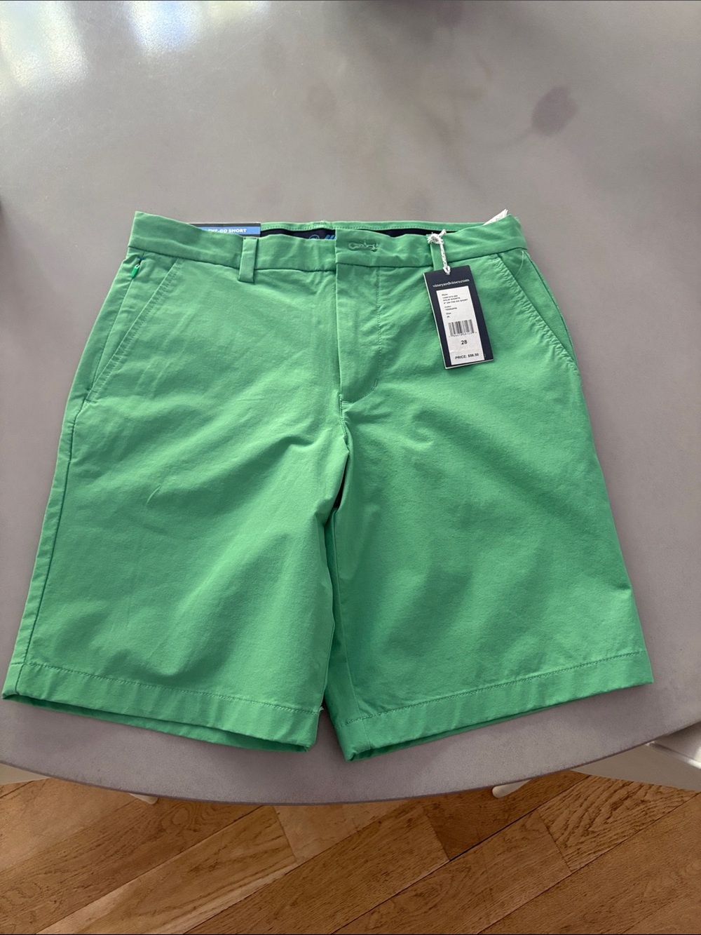 NWT Vineyard Vines Bright Green Flat-Front Men's Shorts